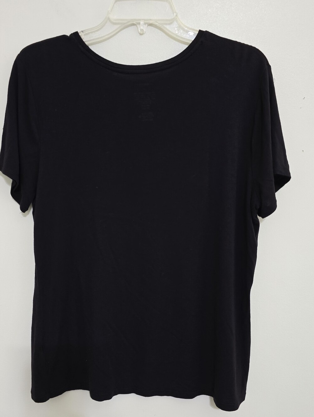 NINE WEST‎ size Large Soft Spun Short Sleeve Essential Tee Solid Black - Picture 8 of 10